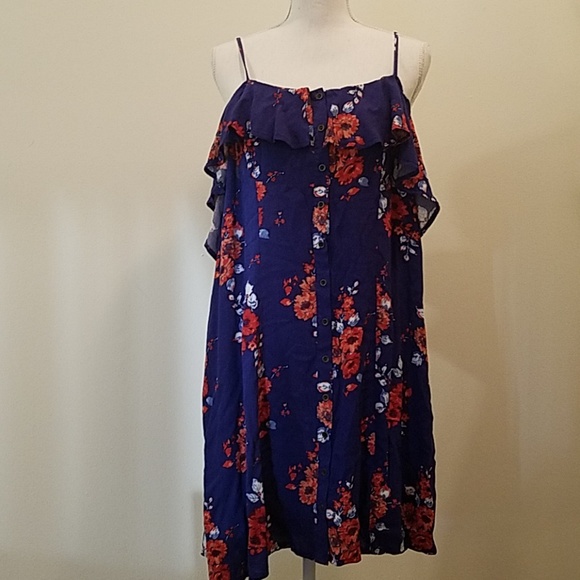 Xhilaration Dresses & Skirts - NWT Xhilaration Foral dress
